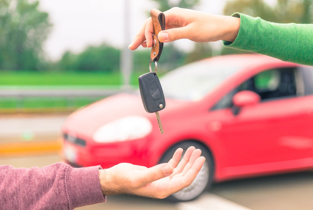 Leasing sau credit auto pentru o mașină second hand — ce alegi