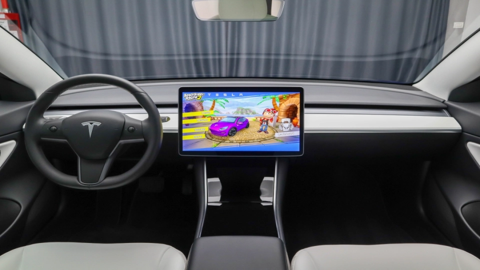 Tesla 3 LongRange DualMotor Piele Alba Garantie pana in 2028 - imaginea 27