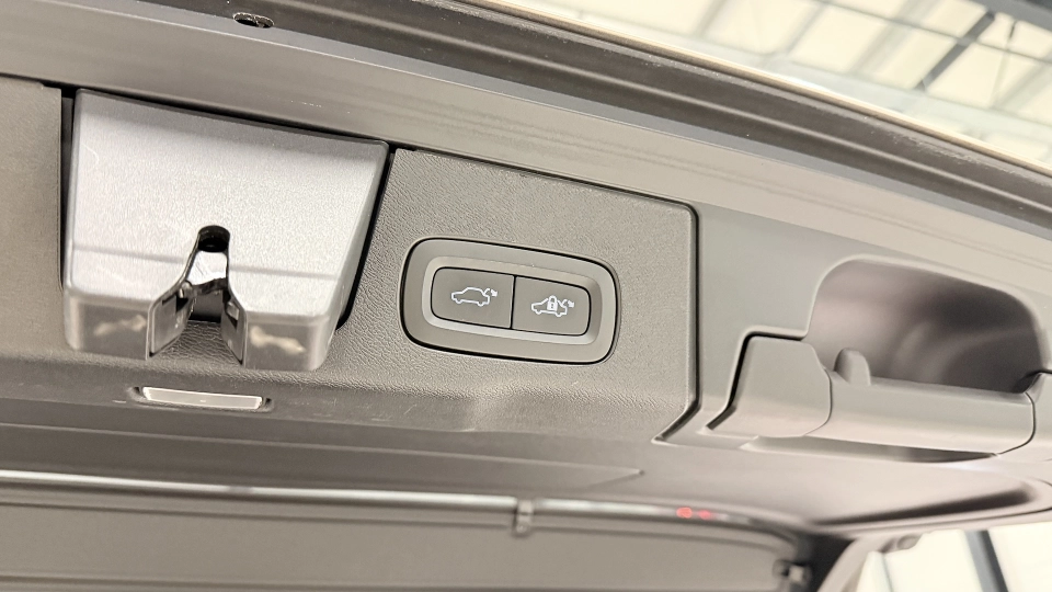 Volvo XC60 T8 Recharge Ultimate Ventilatie Masaj Camere 360 - imaginea 35