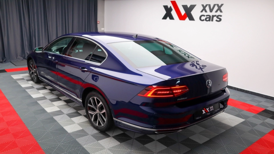 Volkswagen Passat R-Line 2.0 TDI DSG LED ACC Cockpit Navigatie Camera - imaginea 11