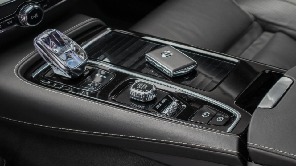 Volvo S60 T8 Plugin Hybrid Inscription Full Dotari Bowers&Wilkins Pano - imaginea 32