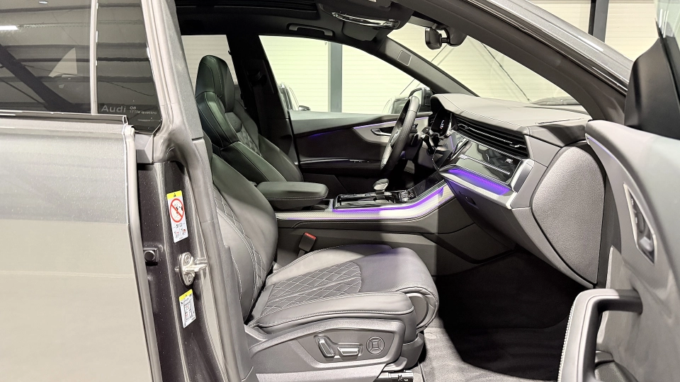 Audi Q8 55TFSIe S-Line Ventilatie B&O Matrix Trapa Punte viratoare - imaginea 32