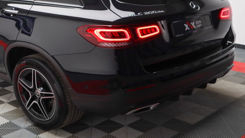 Mercedes GLC 300 de 4Matic Pachet AMG Panoramic FullKeyless Burmester - imaginea 20