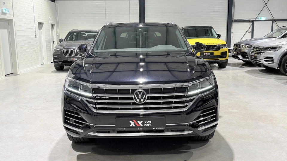 VW Touareg Matrix Scaune Ventilate Panoramic DynAudio ACC Keyless - imaginea 9