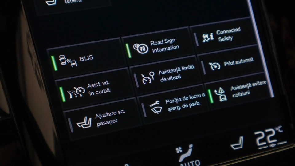 Volvo XC 90 T8 Aut. R-Design 7 Locuri Masaj Ventilatie Keyless 4x4 ACC - imaginea 39