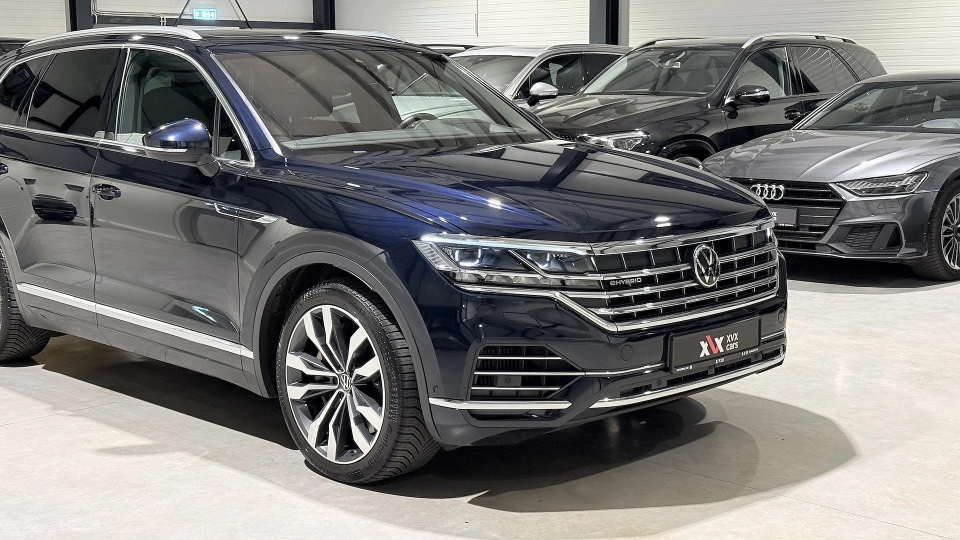 VW Touareg eHybrid Ventilatie Panoramic IQ Light Keyless Carlig 360 - imaginea 15