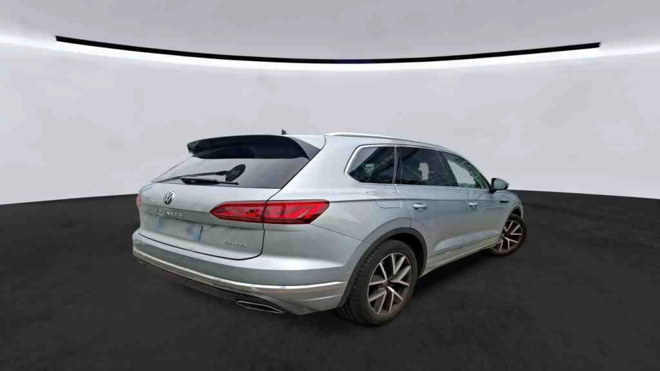VW Touareg eHybrid Ventilatie Panoramic IQ Light Keyless Carlig - imaginea 3