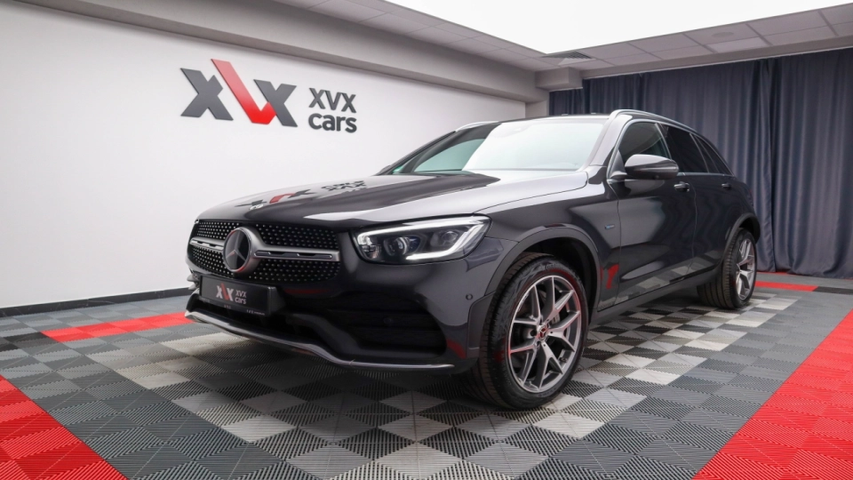 Mercedes GLC 300e Pachet AMG Asistenta PLUS MultiBeam LED Keyless  - imaginea 1