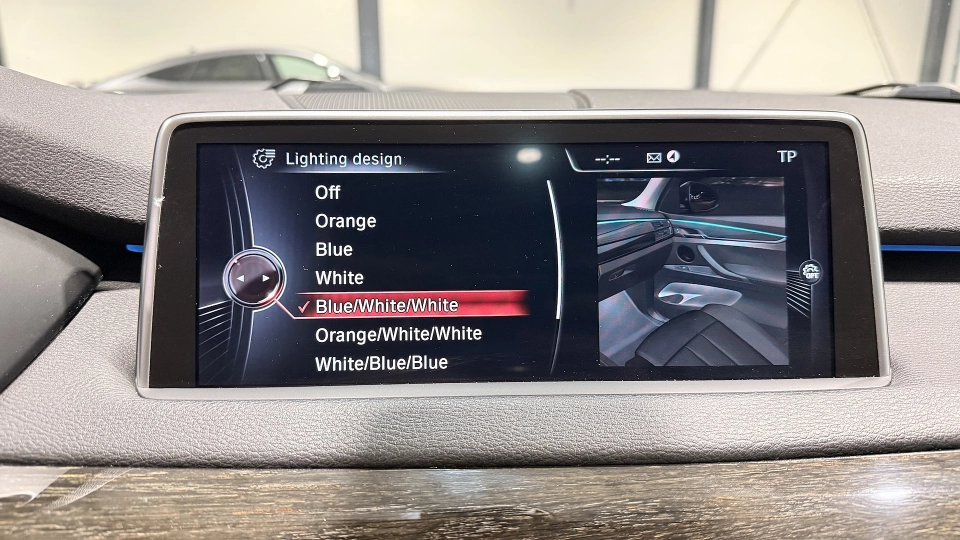 BMW X5 30d XDrive - Interior alb - Panoramic - Navi - Ambientale - imaginea 38