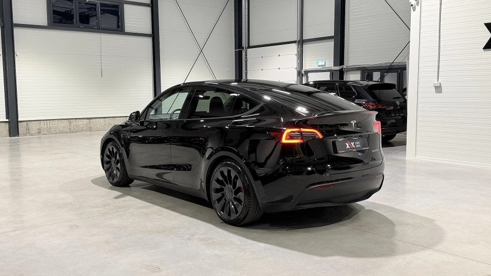 Tesla Model Y Dual Motor Performance Full Self Driving - imaginea 4