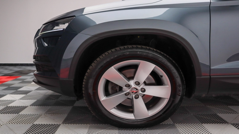 Skoda Karoq Style 2.0 TDI DSG 4x4 LED Camera CANTON ACC Android/Apple - imaginea 4