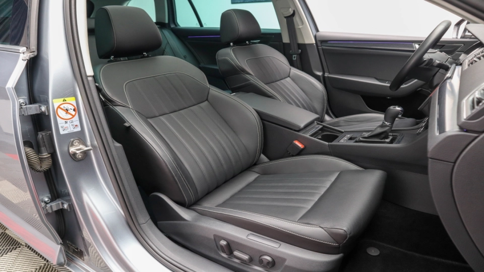 Skoda Superb DSG 4x4 Panoramic ACC Ventilatie BlindSpot Lane Cockpit - imaginea 29