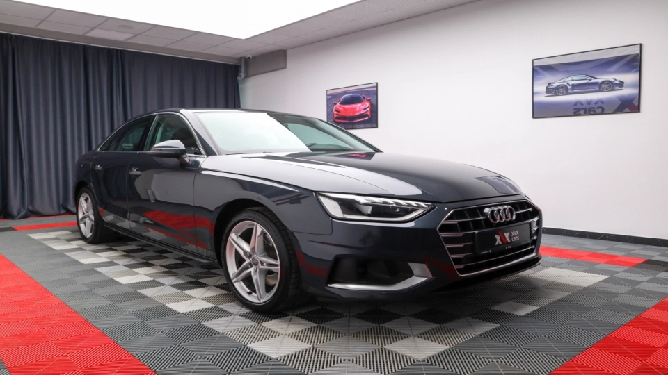 Audi A4 2.0 TDI S-tronic Advanced Camera Side Cockpit - imaginea 3