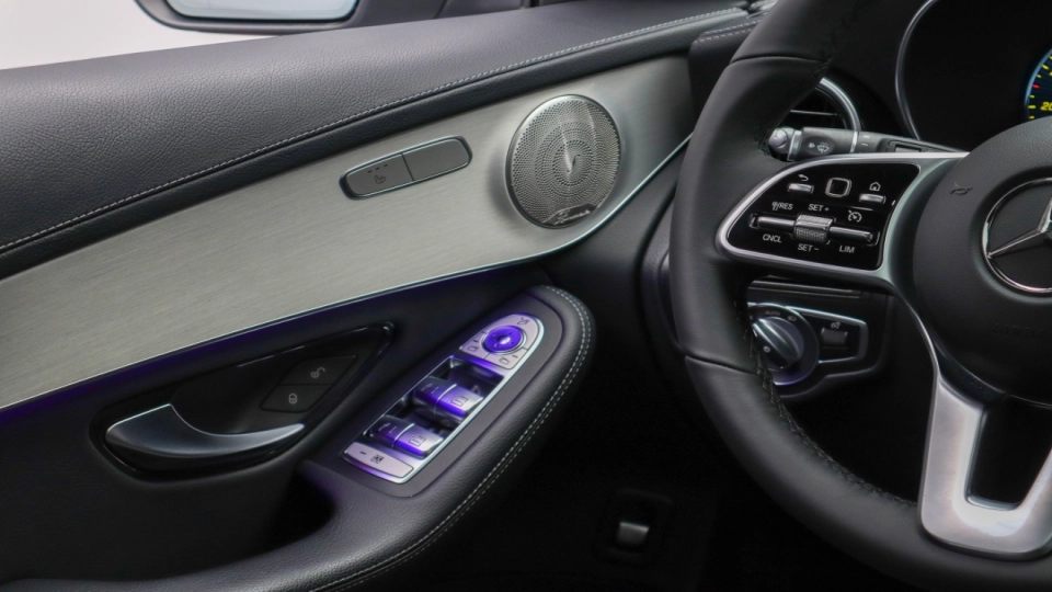Mercedes GLC 300de 4x4 Aut Panoramic HeadUp MultiBeam LED Ambientale - imaginea 32