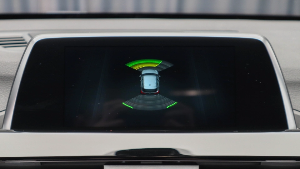 BMW X1 SportLine 2.0d Automat Faruri LED Lane Assist Scaune Sport - imaginea 32