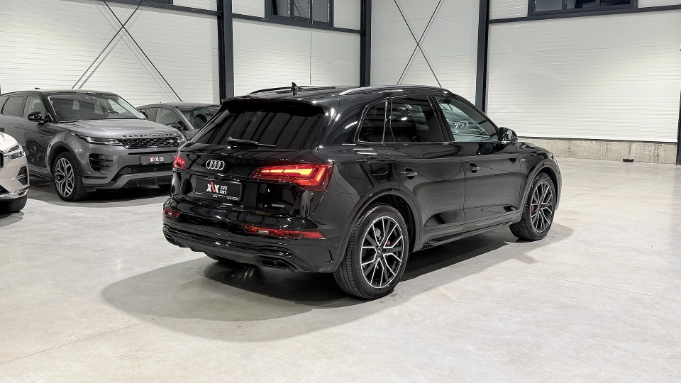  Audi Q5 55 TFSIe Quattro Incalzire Scaune Matrix SLine Competition - imaginea 3