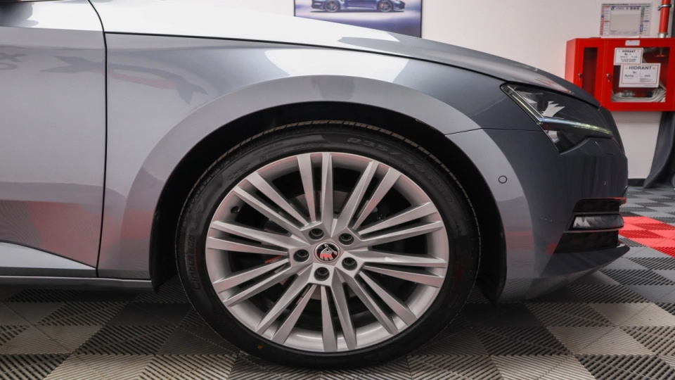 Skoda Superb DSG 4x4 Panoramic ACC Ventilatie BlindSpot Lane Cockpit - imaginea 12