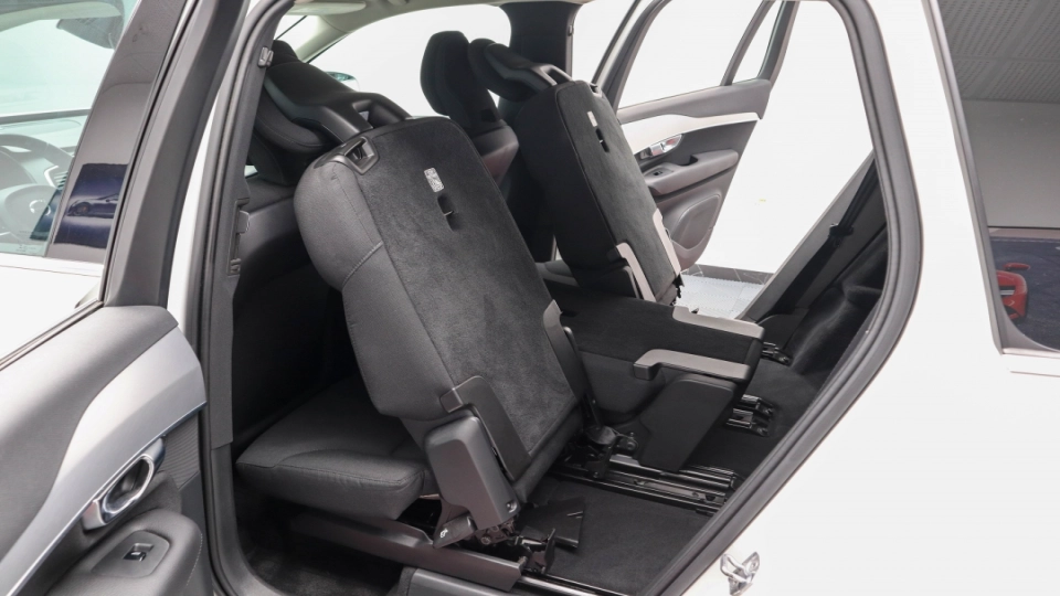 Volvo XC 90 D5 Aut 7 Locuri 4x4 Thor LED Keyless Go/Entry Virt.Cockpit - imaginea 22