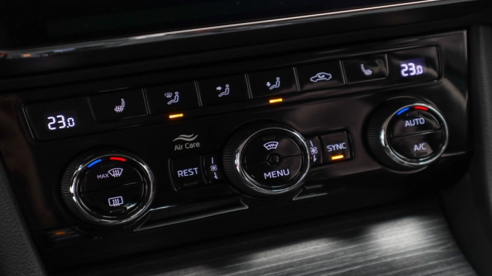 Skoda Superb PlugIn DSG Matrix LED Keyless Masaj ACC Virtual Cockpit   - imaginea 29