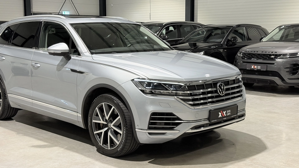 VW Touareg eHybrid Ventilatie Panoramic IQ Light Keyless Carlig - imaginea 16
