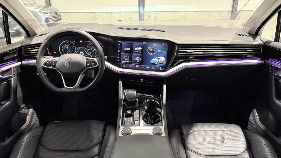 VW Touareg eHybrid Ventilatie Panoramic IQ Light Keyless Carlig - imaginea 5