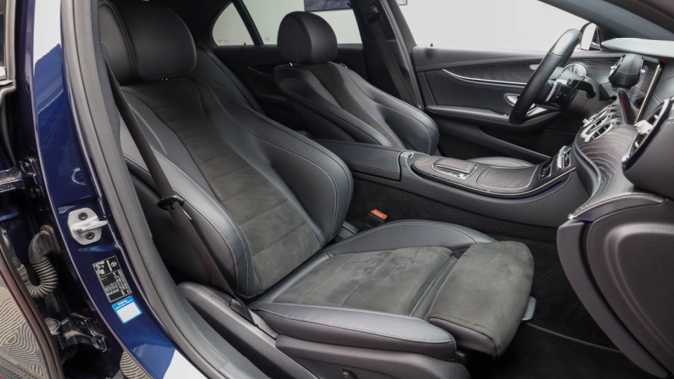 Mercedes E300 de AMG Burmester Ambientale ACC - imaginea 27
