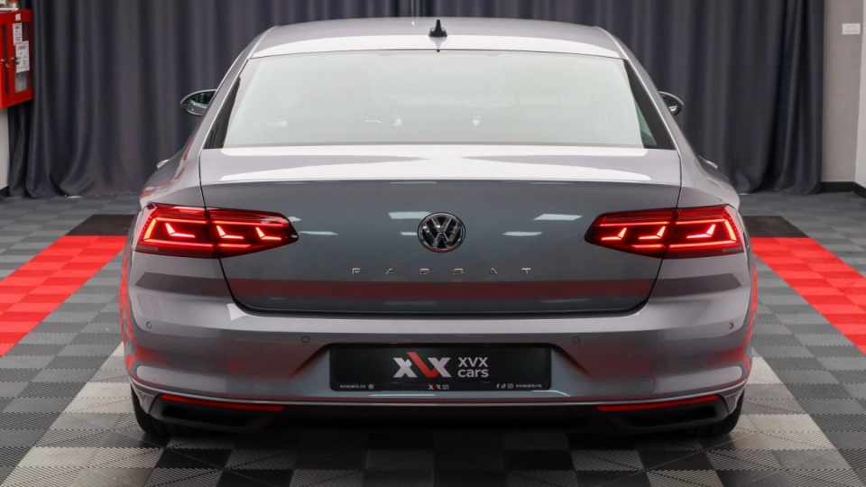 VW Passat Facelift 2.0 TDI DSG IQ Light Parktronic ACC VirtualCockpit  - imaginea 18