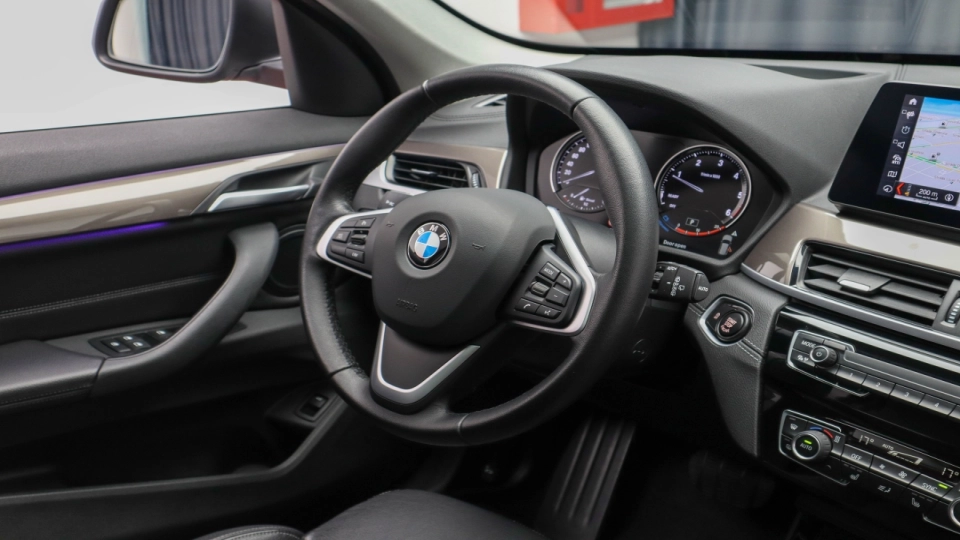 BMW X1 2.0d Aut Panoramic IncalzireAuxiliara HeadUp Ambientale BMW LED - imaginea 33