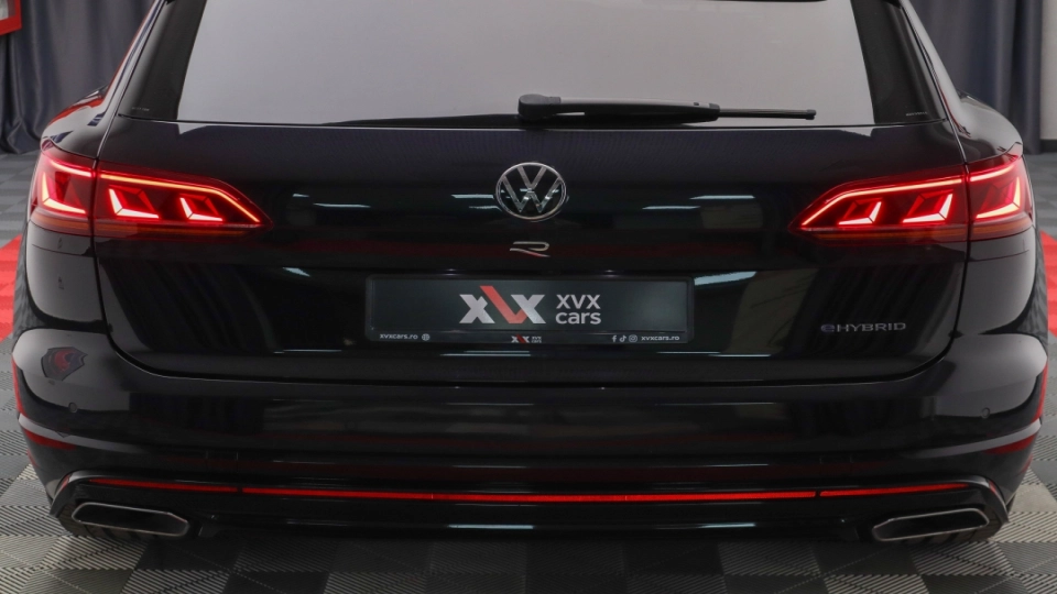 VW Touareg R Line 462 cai Panoramic IQ Light Ventilatie Keyless HeadUp - imaginea 22