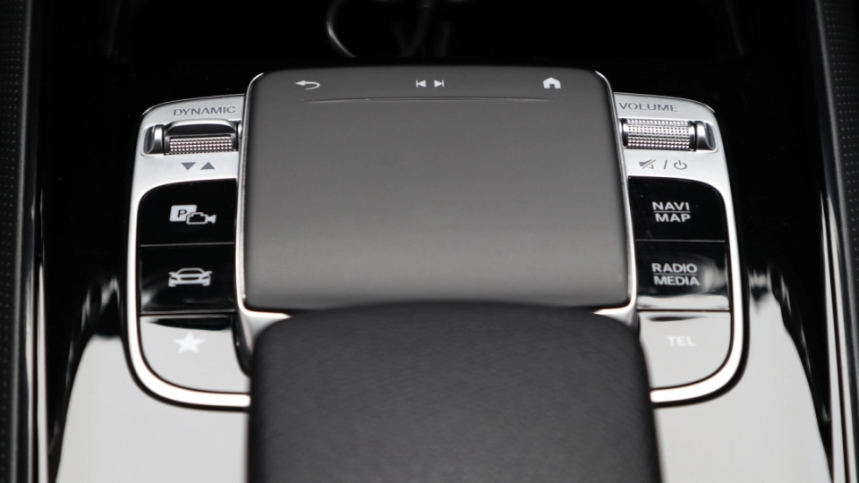 Mercedes GLB 200d WideScreen ACC Camera LED 4Matic Scaune Ventilate - imaginea 33