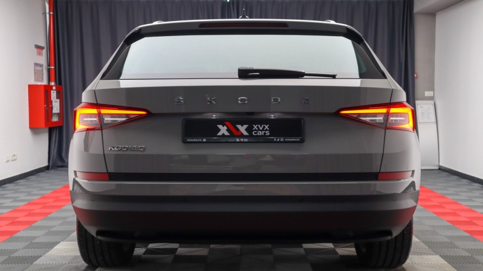 Skoda Kodiaq 2.0 TDI DSG Cockpit Lane BlindSpot ACC Ambientale Keyless - imaginea 5