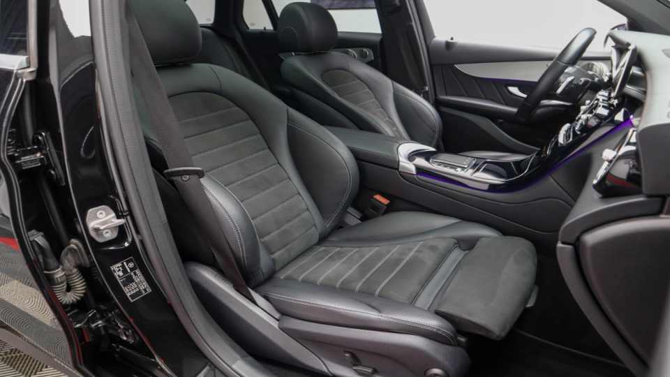 Mercedes GLC 300 de 4Matic Pachet AMG Panoramic FullKeyless Burmester  - imaginea 27