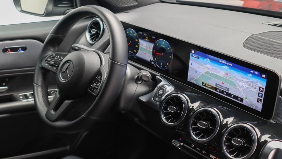 Mercedes GLB 200d WideScreen ACC Camera LED 4Matic Scaune Ventilate - imaginea 24