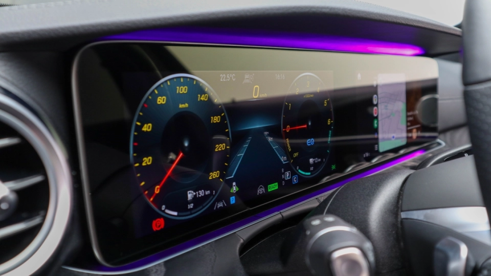 Mercedes E300 de AMG Burmester Ambientale ACC - imaginea 31