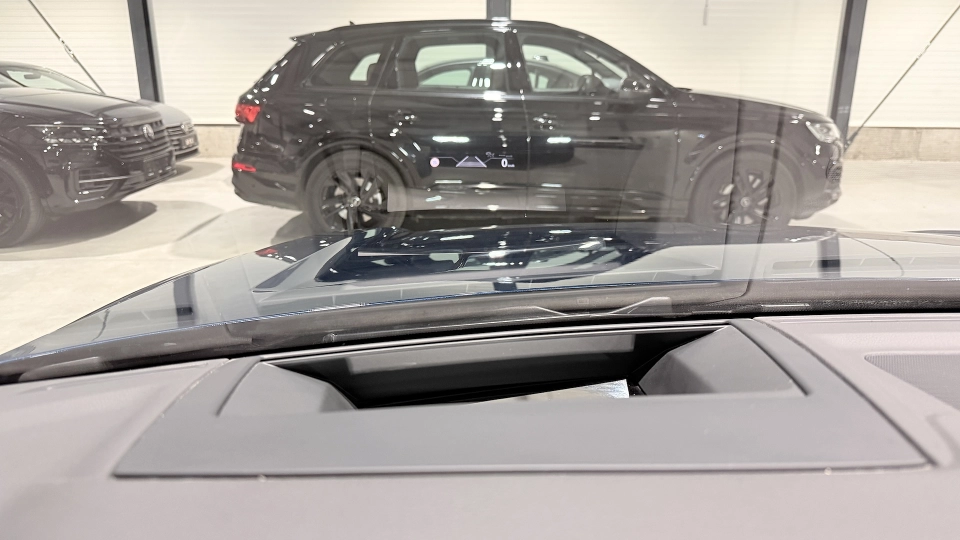 VW Touareg eHybrid Masaj Ventilatie Panoramic IQ Light Keyless Carlig - imaginea 19