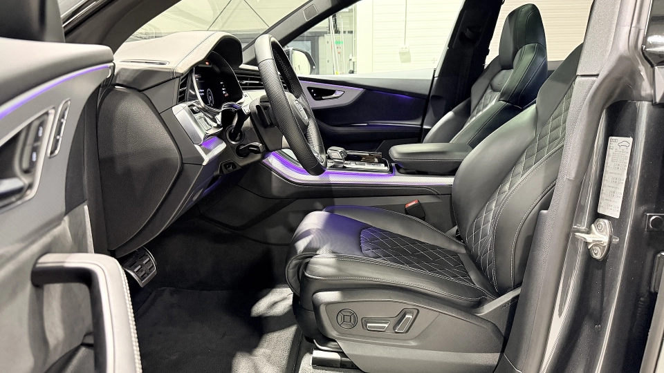 Audi Q8 55TFSIe S-Line Ventilatie B&O Matrix Trapa Punte viratoare - imaginea 28