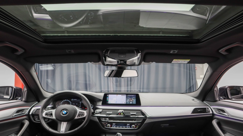 BMW 530e xDrive Automat Trapa Head Up Ambientale Faruri Laser Cockpit - imaginea 7