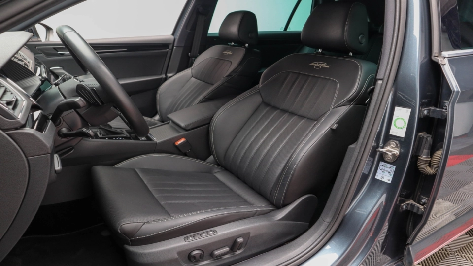 Skoda Superb Plug In Hybrid Laurin&Klement Scaune Ventilate Masaj - imaginea 25