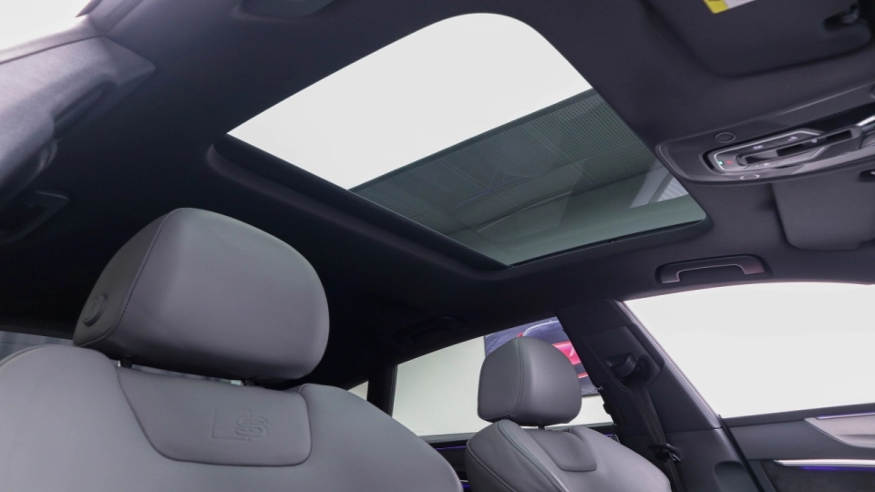 Audi A7 55TFSI e Quattro S Line Matrix HD Cockpit Audi Sport - imaginea 34