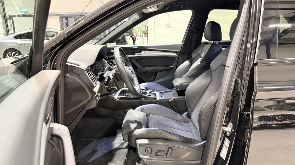  Audi Q5 55 TFSIe Quattro Incalzire Scaune Matrix SLine Competition - imaginea 23