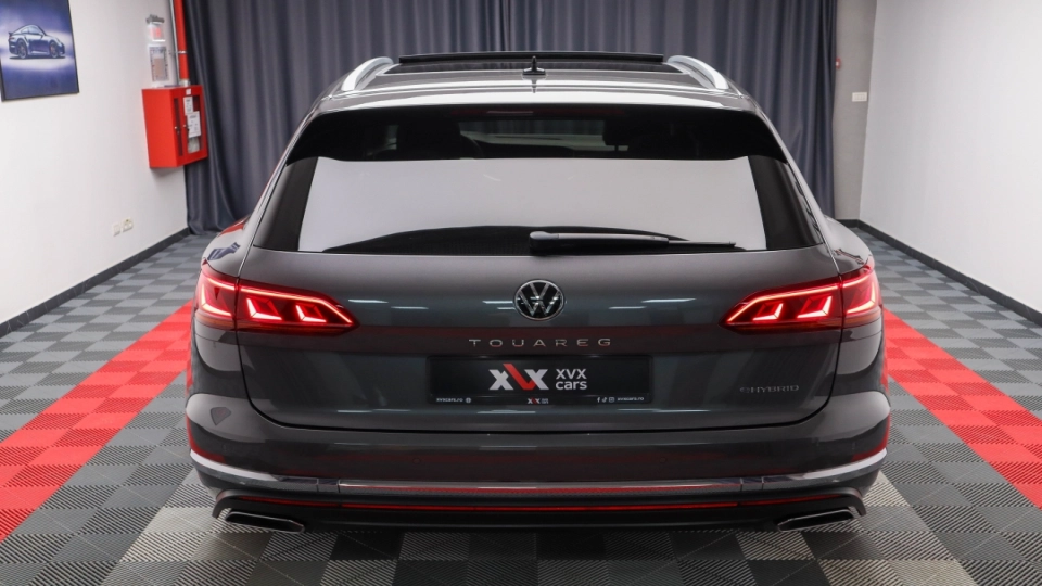VW Touareg E-Hybrid 462 cai Trapa Ambientale Cockpit Masaj ACC Keyless - imaginea 17