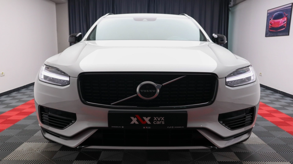 Volvo XC 90 T8 Aut. R-Design 7 Locuri Masaj Ventilatie Keyless 4x4 ACC - imaginea 2