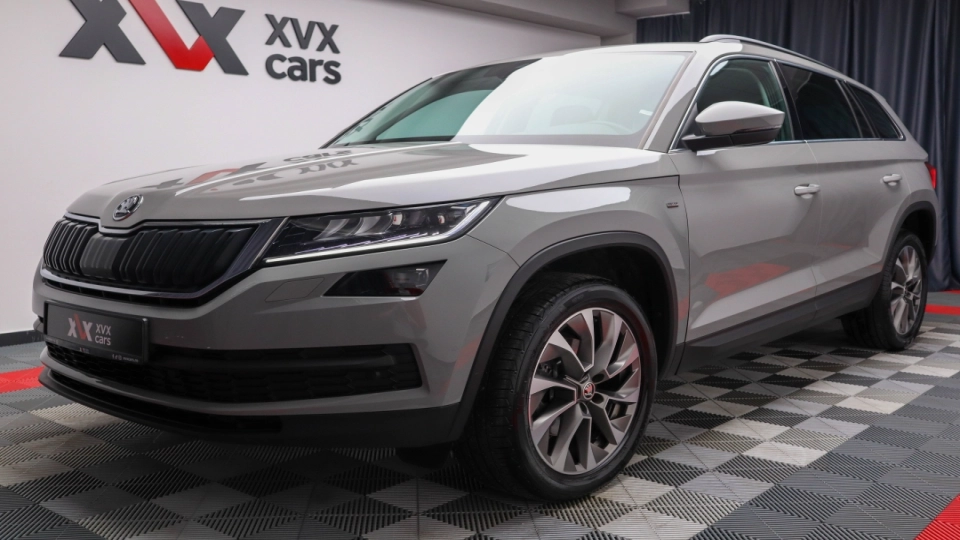 Skoda Kodiaq 2.0 TDI DSG Cockpit Lane BlindSpot ACC Ambientale Keyless - imaginea 9