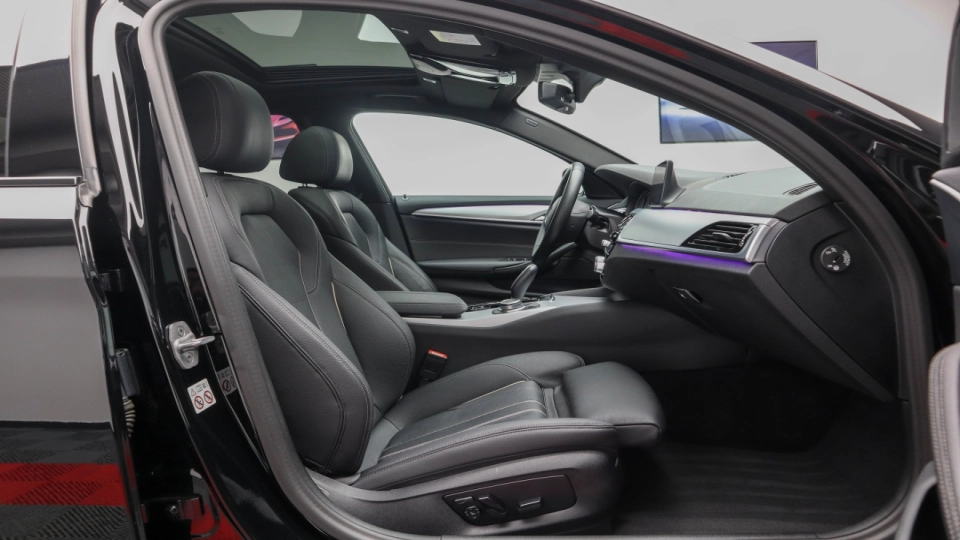 BMW 530e xDrive Automat Trapa Head Up Ambientale Faruri Laser Cockpit - imaginea 25