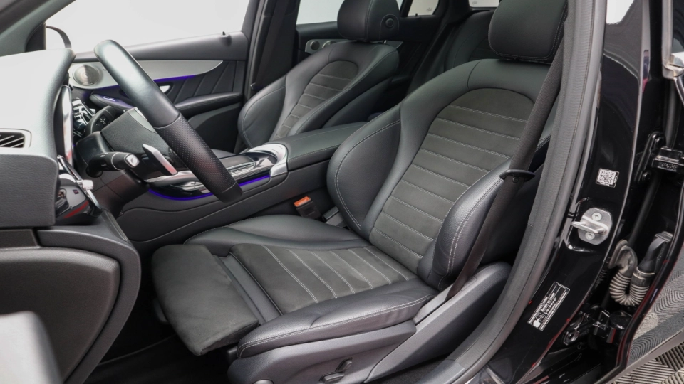 Mercedes GLC 300 de 4Matic Pachet AMG Panoramic FullKeyless Burmester  - imaginea 26