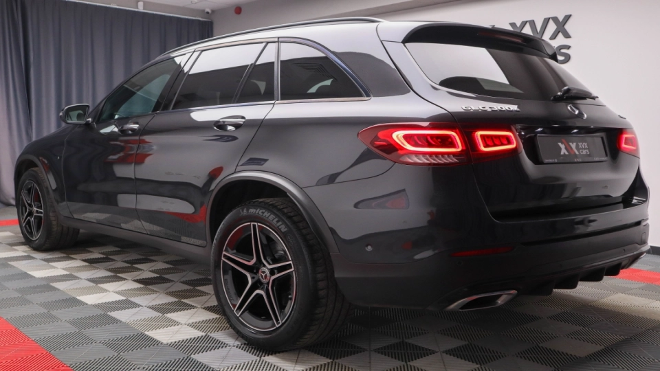 Mercedes GLC 300e AMG Burmester Ambientale Panoramic - imaginea 17