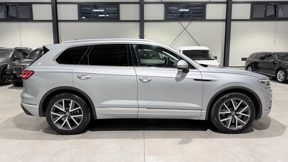 VW Touareg eHybrid Ventilatie Panoramic IQ Light Keyless Carlig - imaginea 15