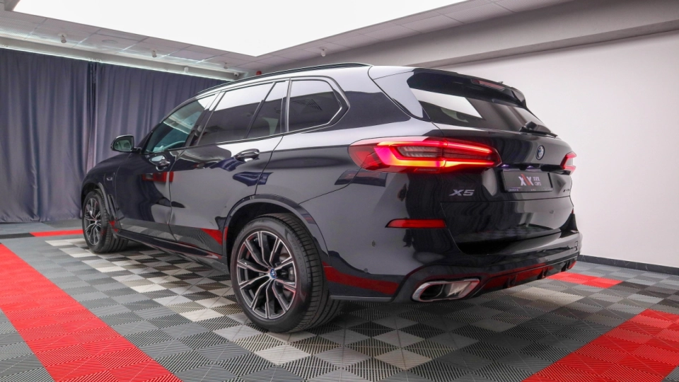 BMW X5 Pachet M Panoramic Assisted Drive Laser Interior Comfort Perne - imaginea 3
