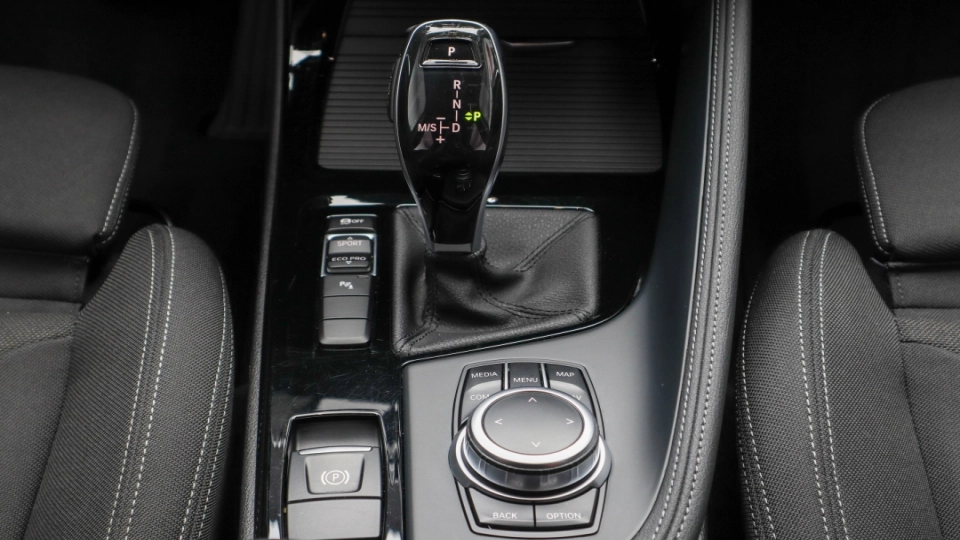 BMW X1 SportLine 2.0d Automat Faruri LED Lane Assist Scaune Sport - imaginea 26