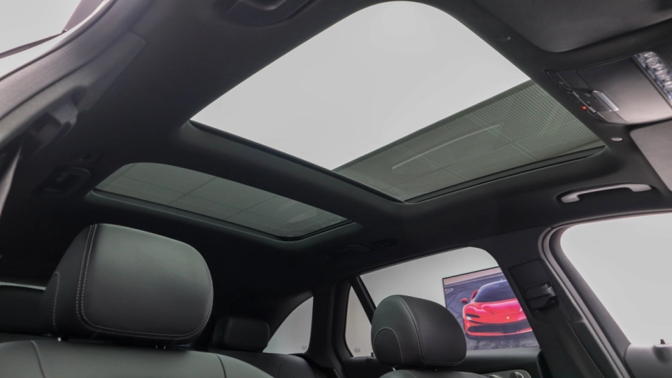 Mercedes GLC 300 de 4Matic Pachet AMG Panoramic FullKeyless Burmester  - imaginea 28